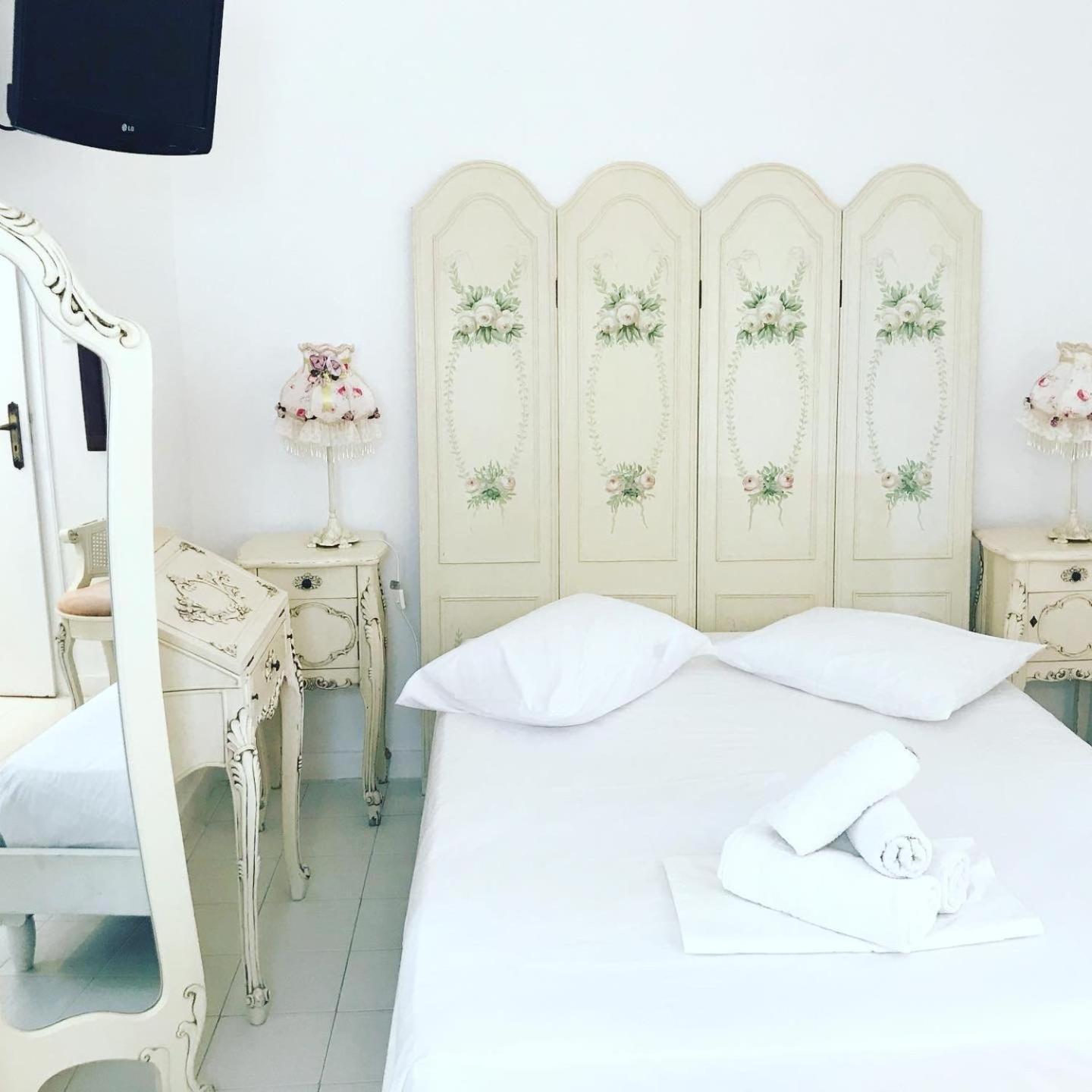Albatross Hotel Livadi  Стая снимка