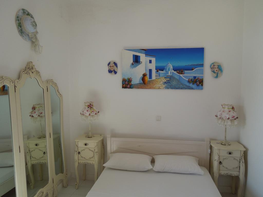 Albatross Hotel Livadi  Стая снимка