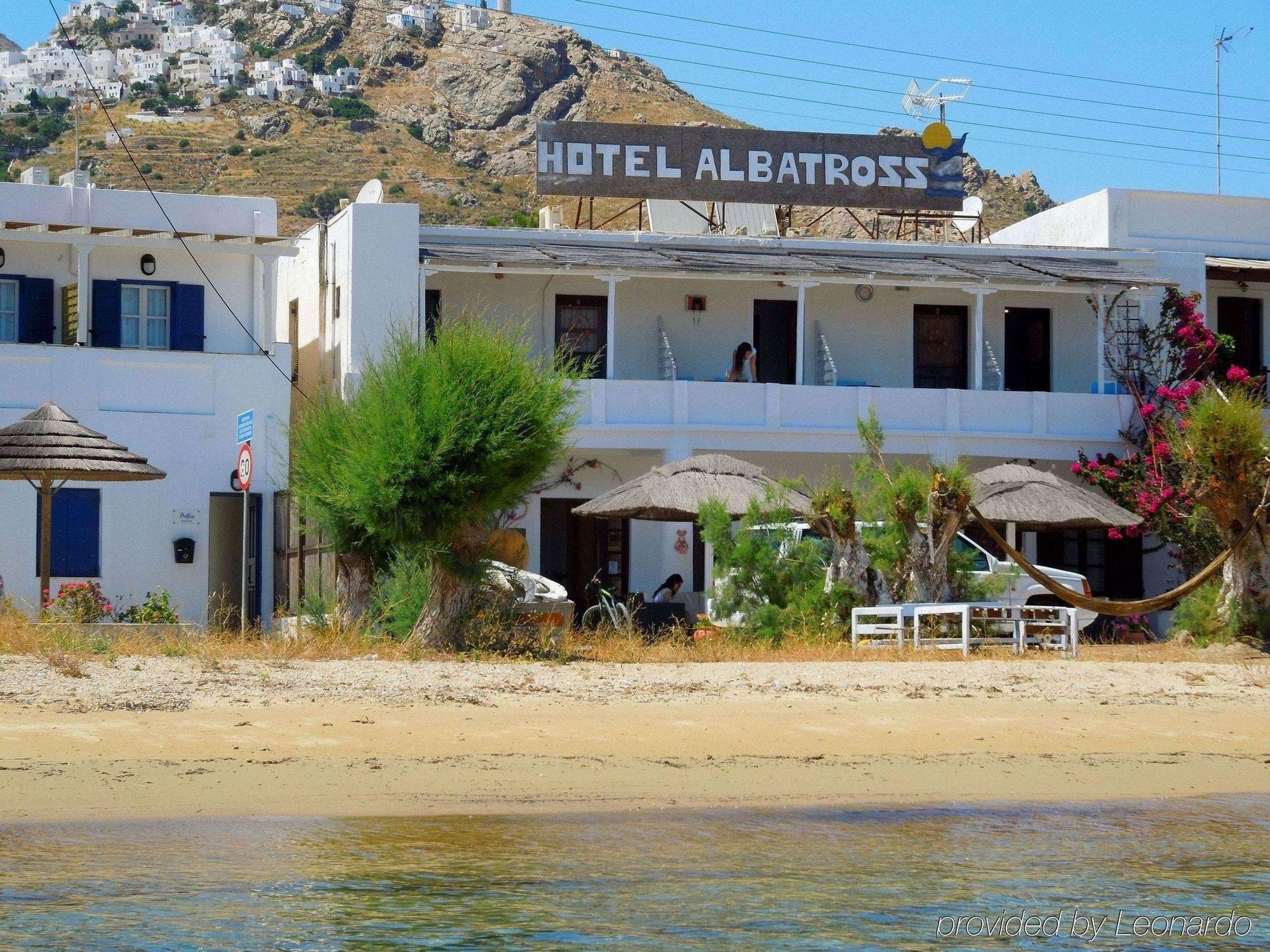 Albatross Hotel Livadi  Екстериор снимка
