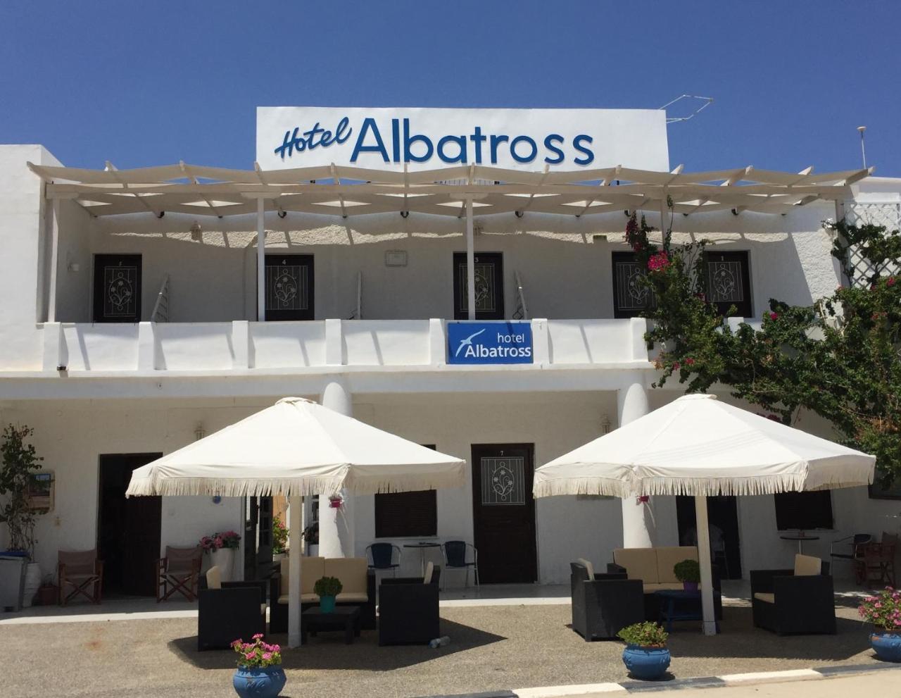 Albatross Hotel Livadi  Екстериор снимка
