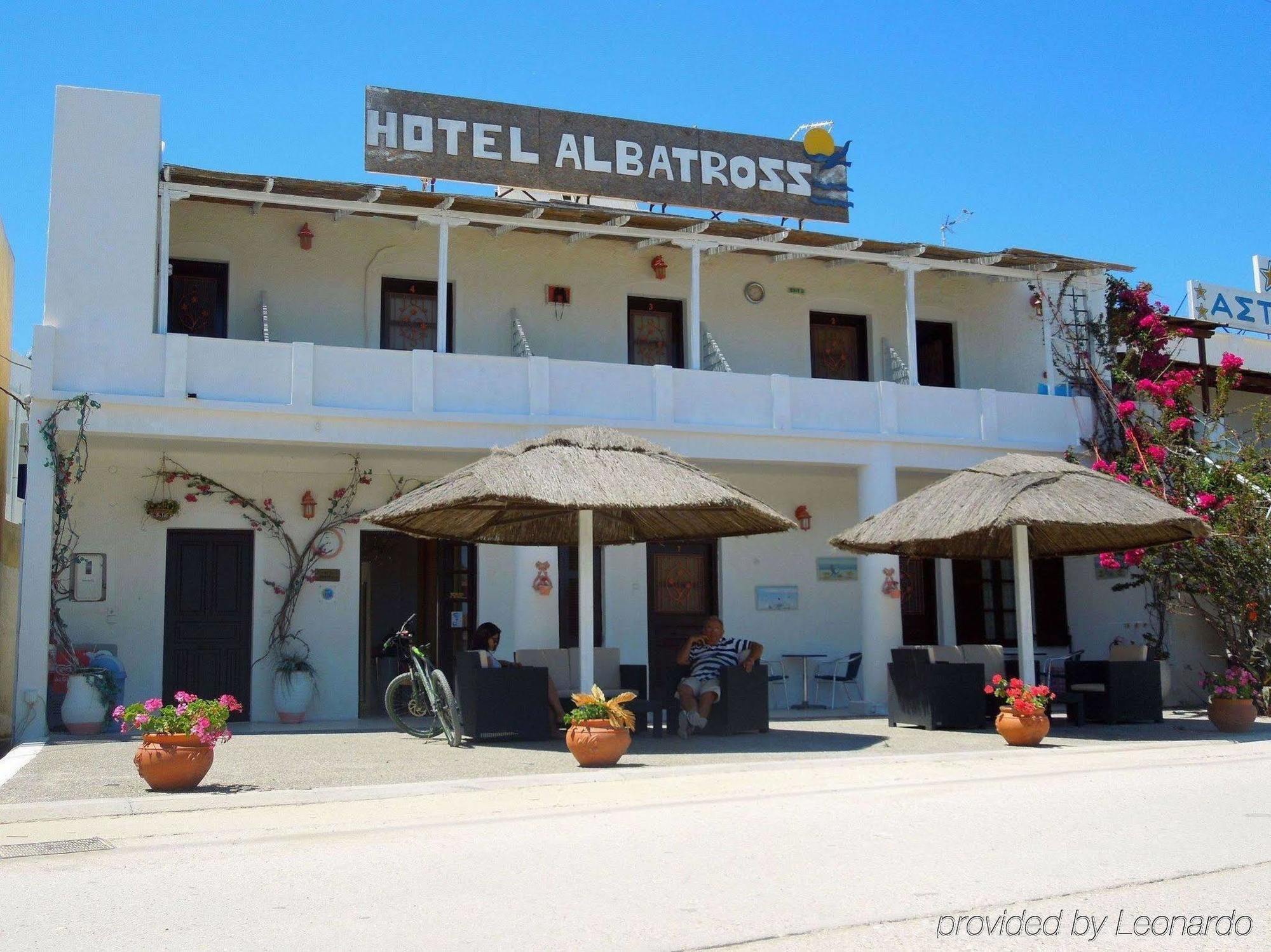 Albatross Hotel Livadi  Екстериор снимка